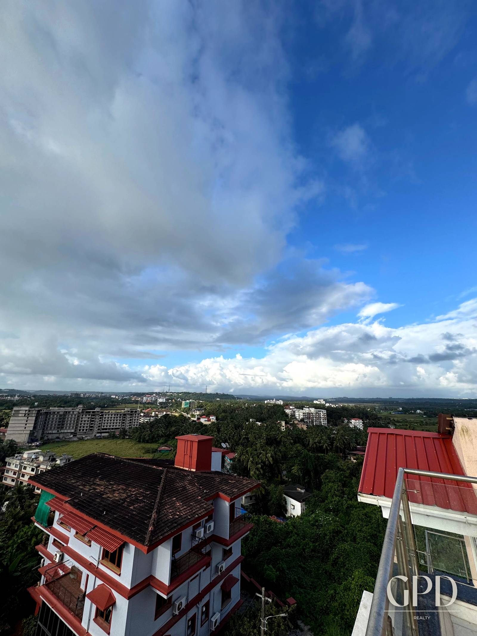 3 BHK Sea View Spacious Apartment in Dona Paula photo 12
