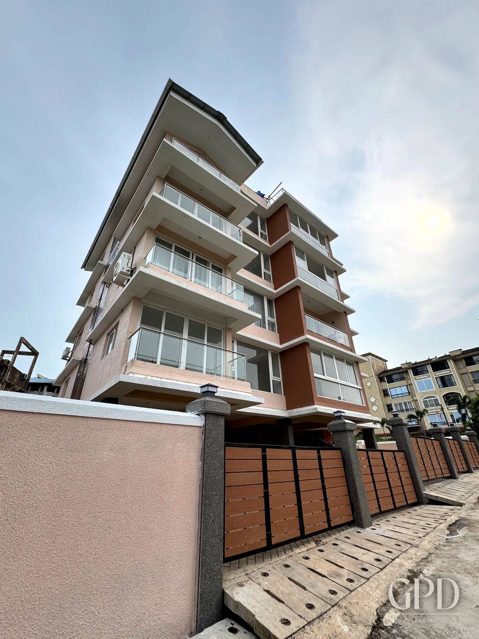 3 BHK Sea View Spacious Apartment in Dona Paula  photo 13