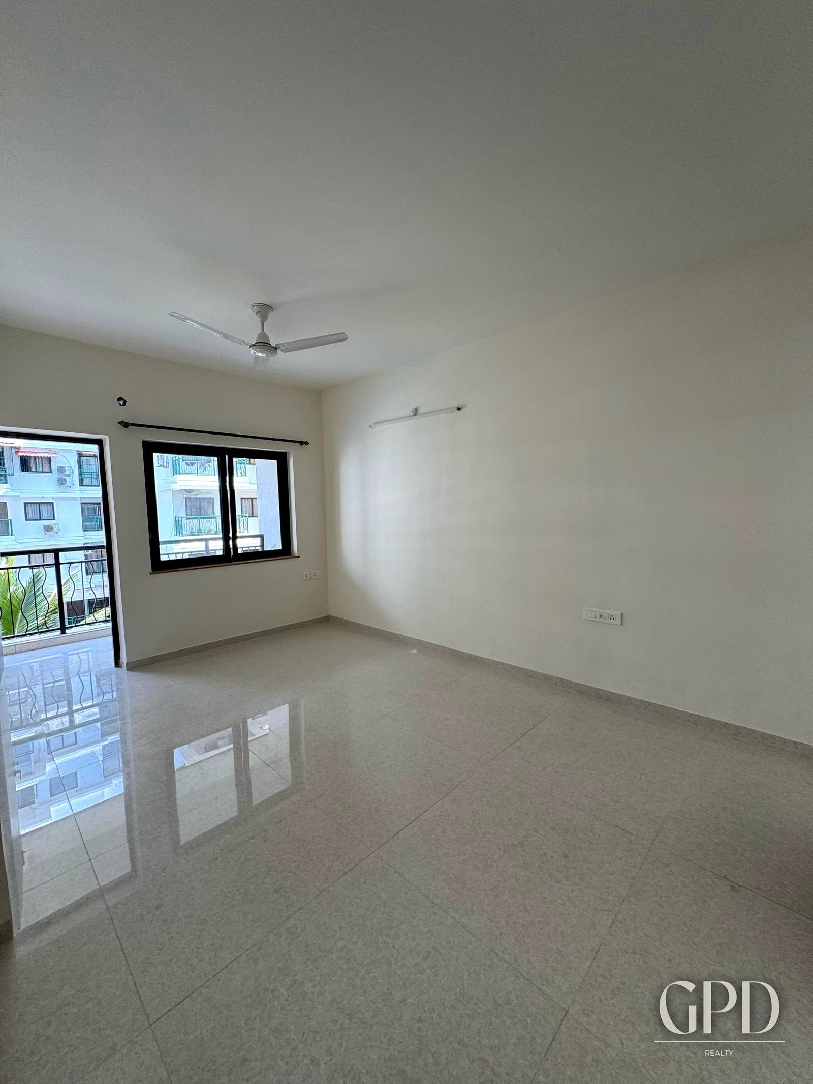 2 BHK Pool Facing Apartment in Panjim  photo 4