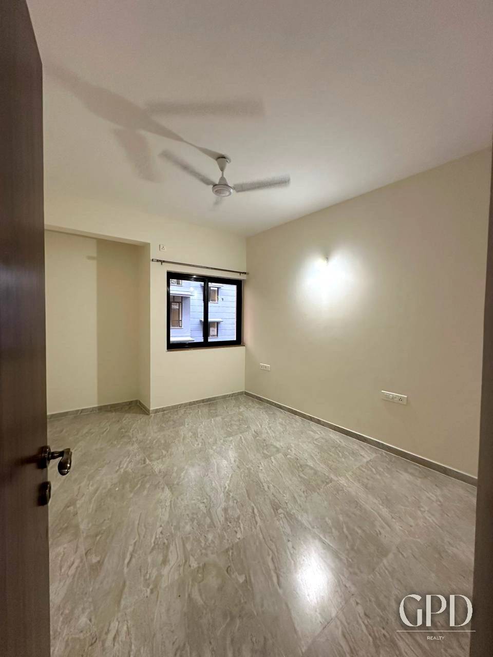 2 BHK Apartment in Campal, Panjim photo 4