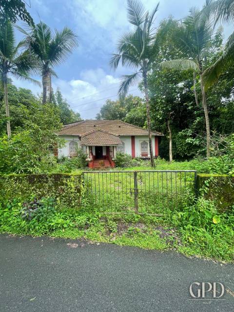 Curtorim Plot with a House 7200 Sqmtrs