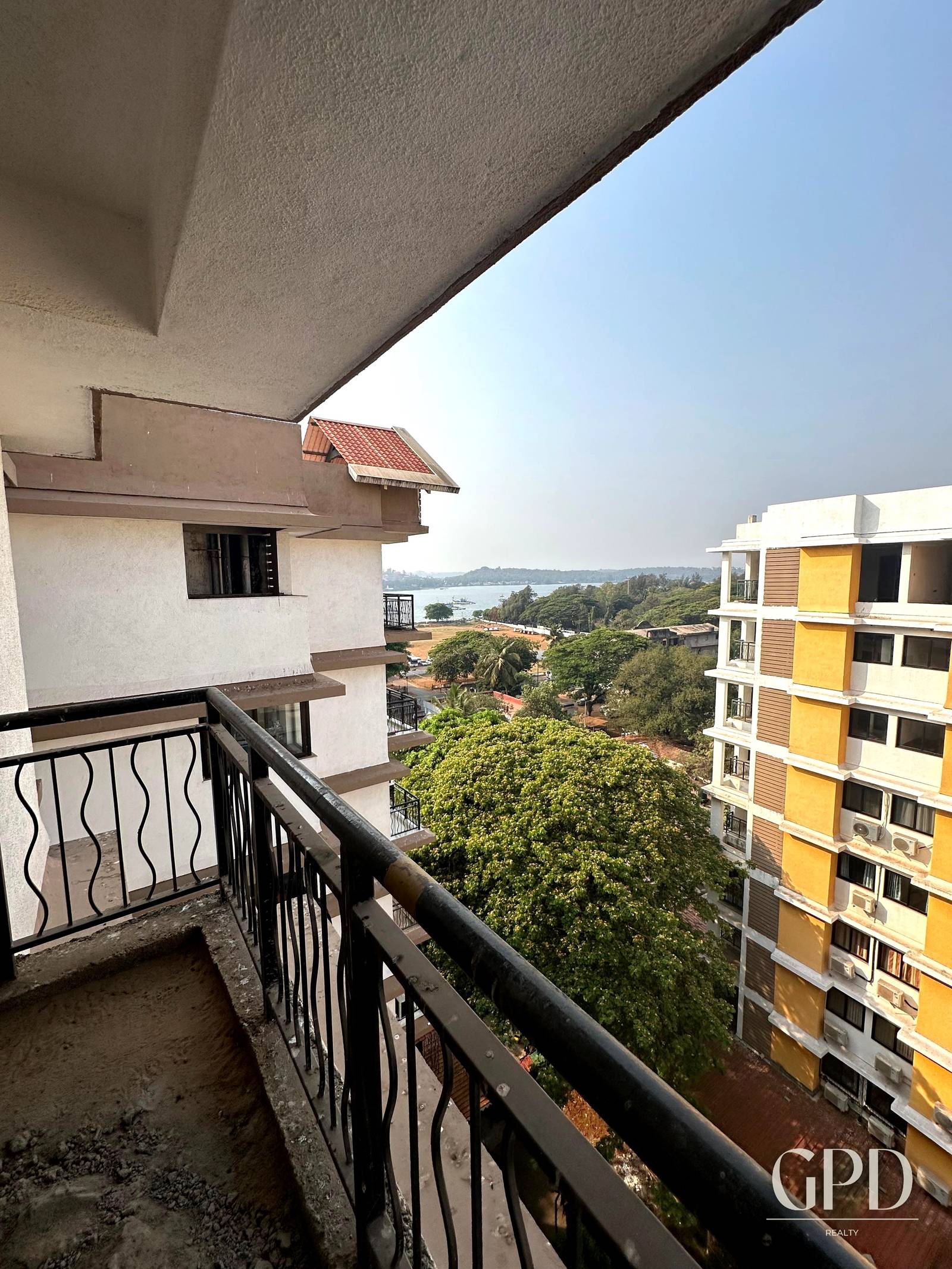 2 BHK River View Penthouse in Panjim photo 10