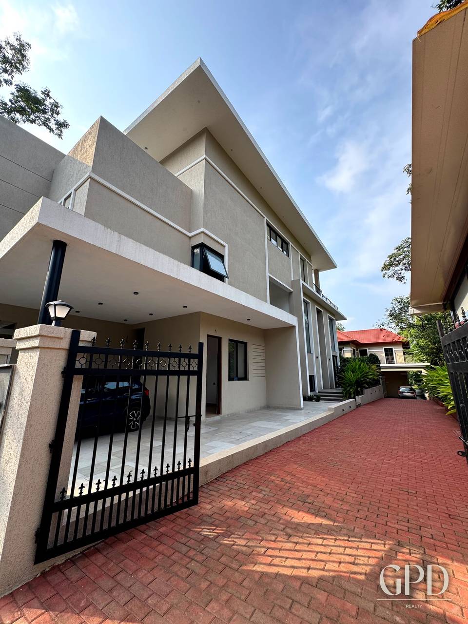 4 BHK Independent Villa in Sangolda, North Goa | Private Pool & Rooftop Jacuzzi photo 3