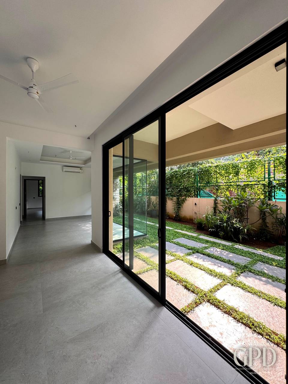 4 BHK Independent Villa in Sangolda, North Goa | Private Pool & Rooftop Jacuzzi photo 6