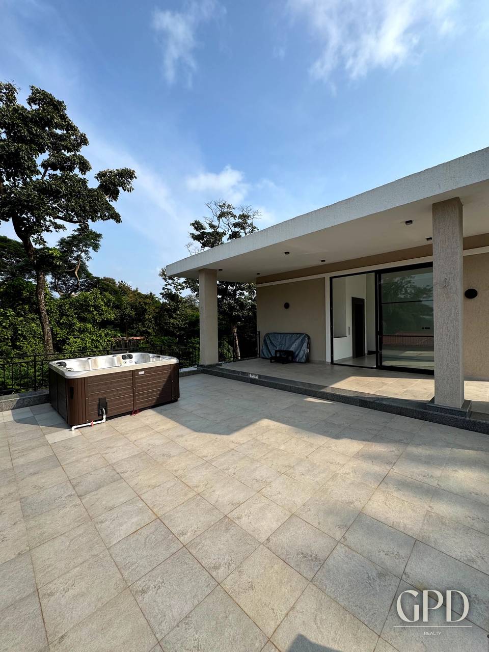 4 BHK Independent Villa in Sangolda, North Goa | Private Pool & Rooftop Jacuzzi photo 19