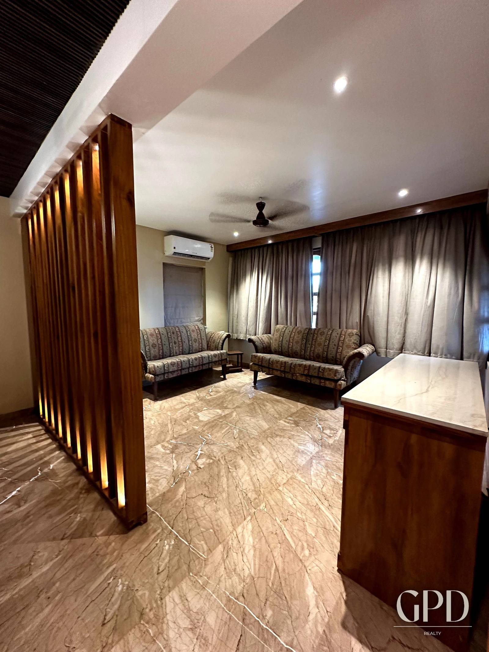 5 BHK Partial Sea View Villa in Dona Paula photo 2