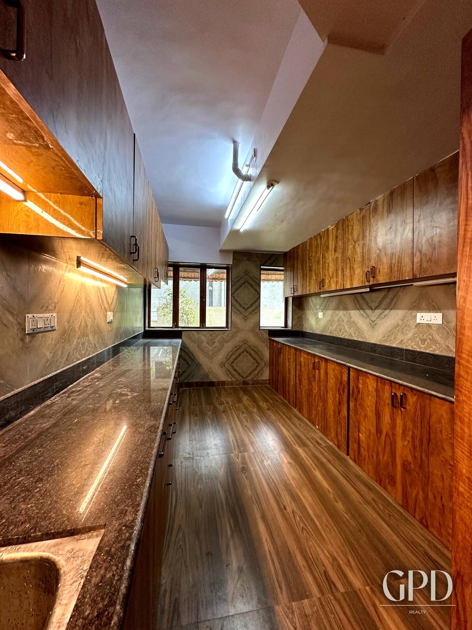 5 BHK Partial Sea View Villa in Dona Paula photo 4