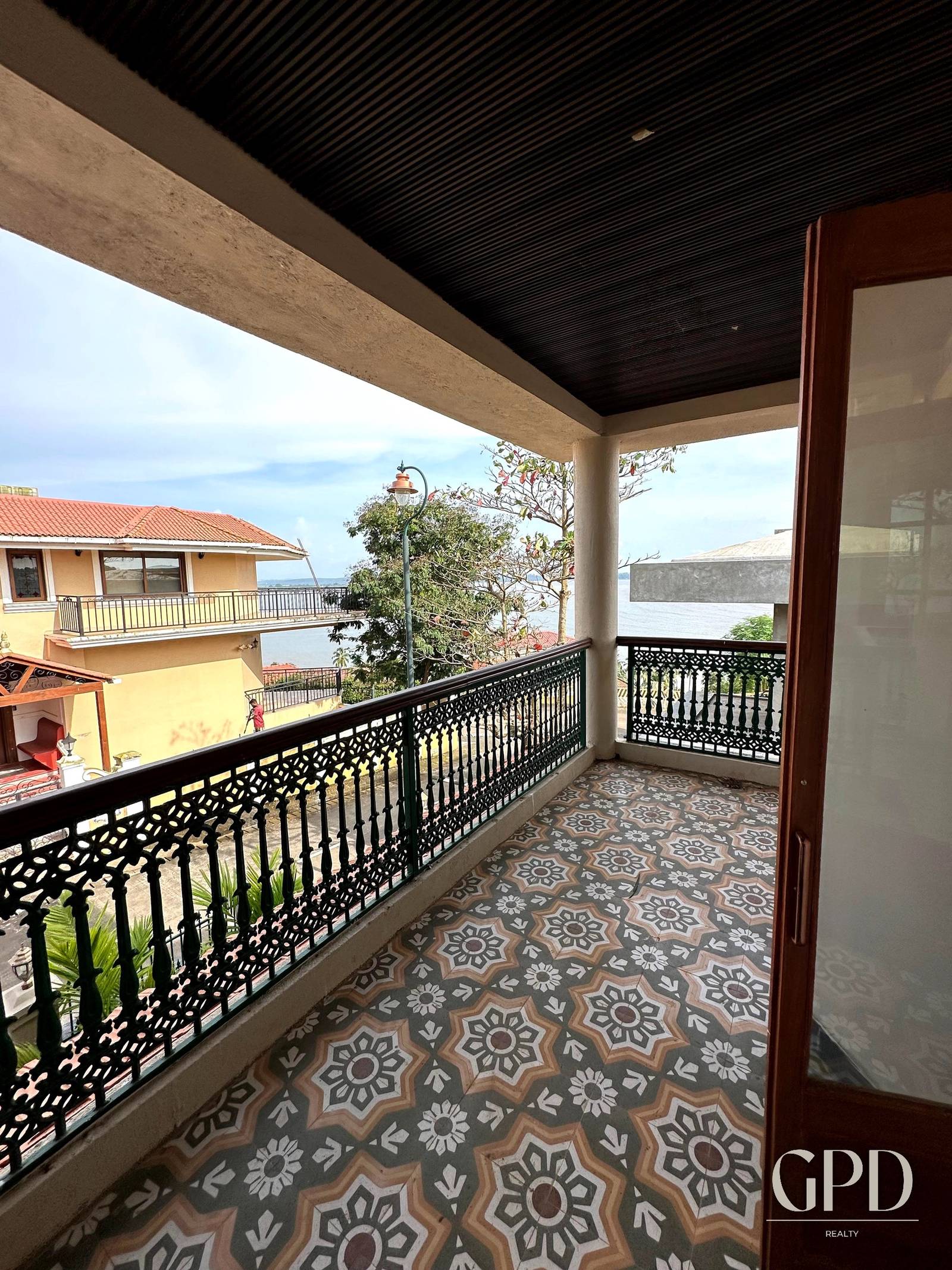 5 BHK Partial Sea View Villa in Dona Paula photo 14