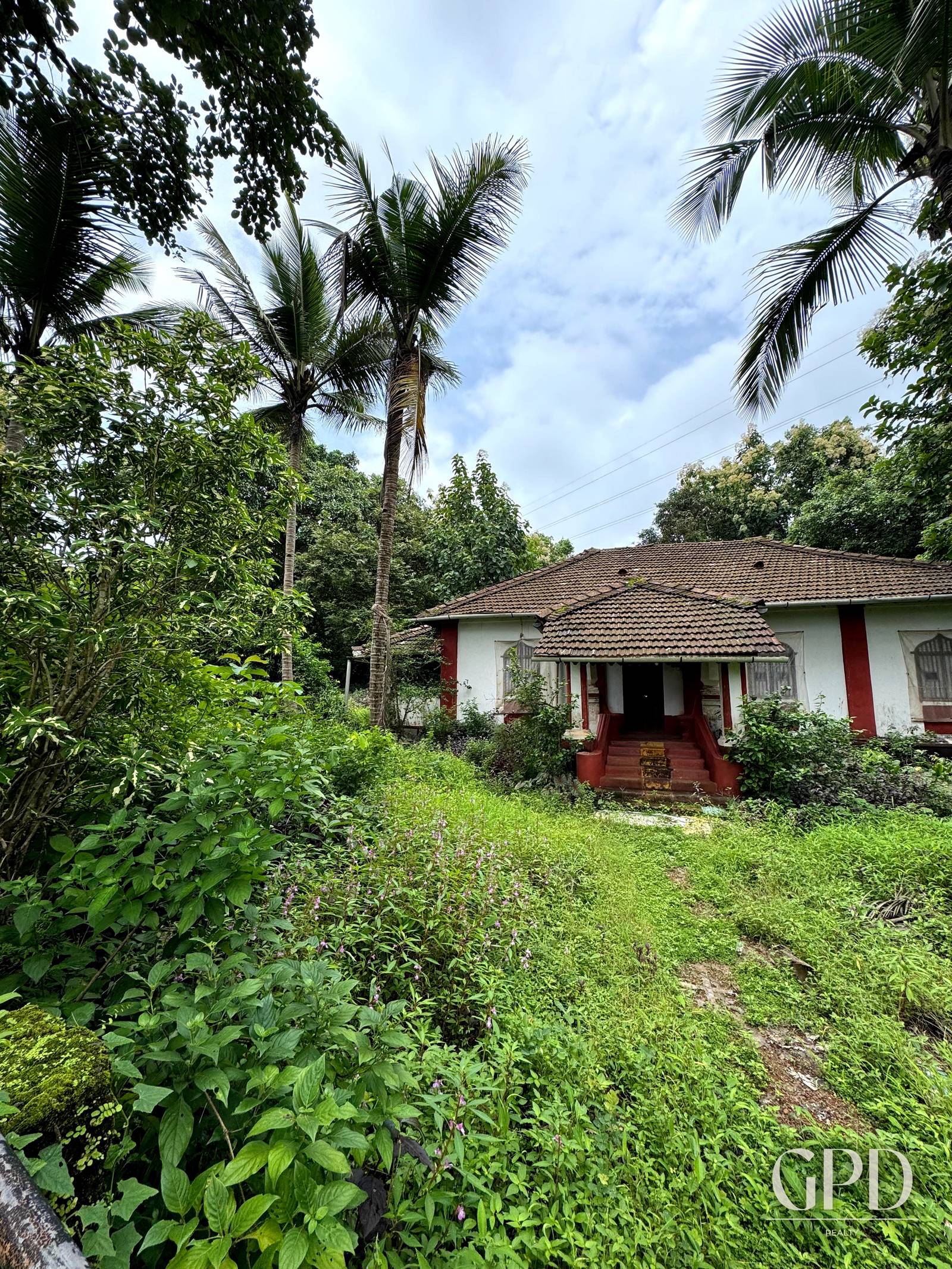 Curtorim Plot 7200 SQMT with old Portuguese House  photo 2