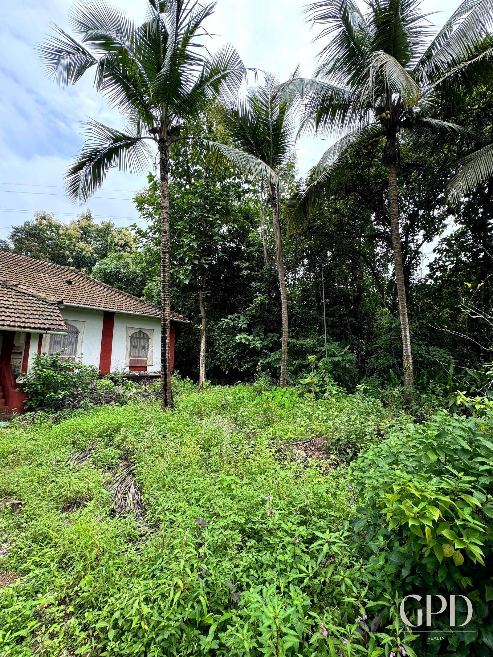 Curtorim Plot 7200 SQMT with old Portuguese House  photo 3