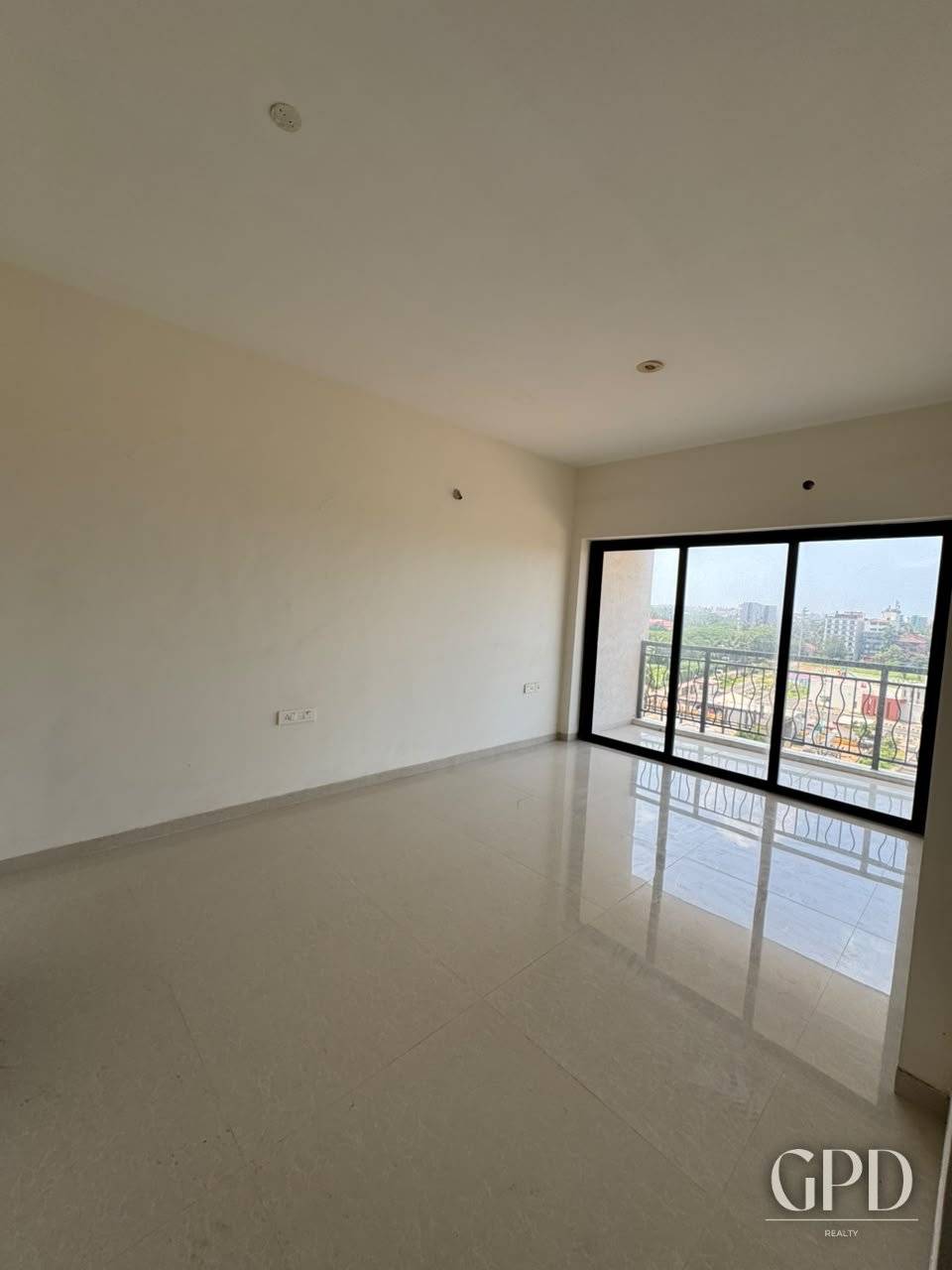 4 BHK River View Apartment in Panjim  photo 6