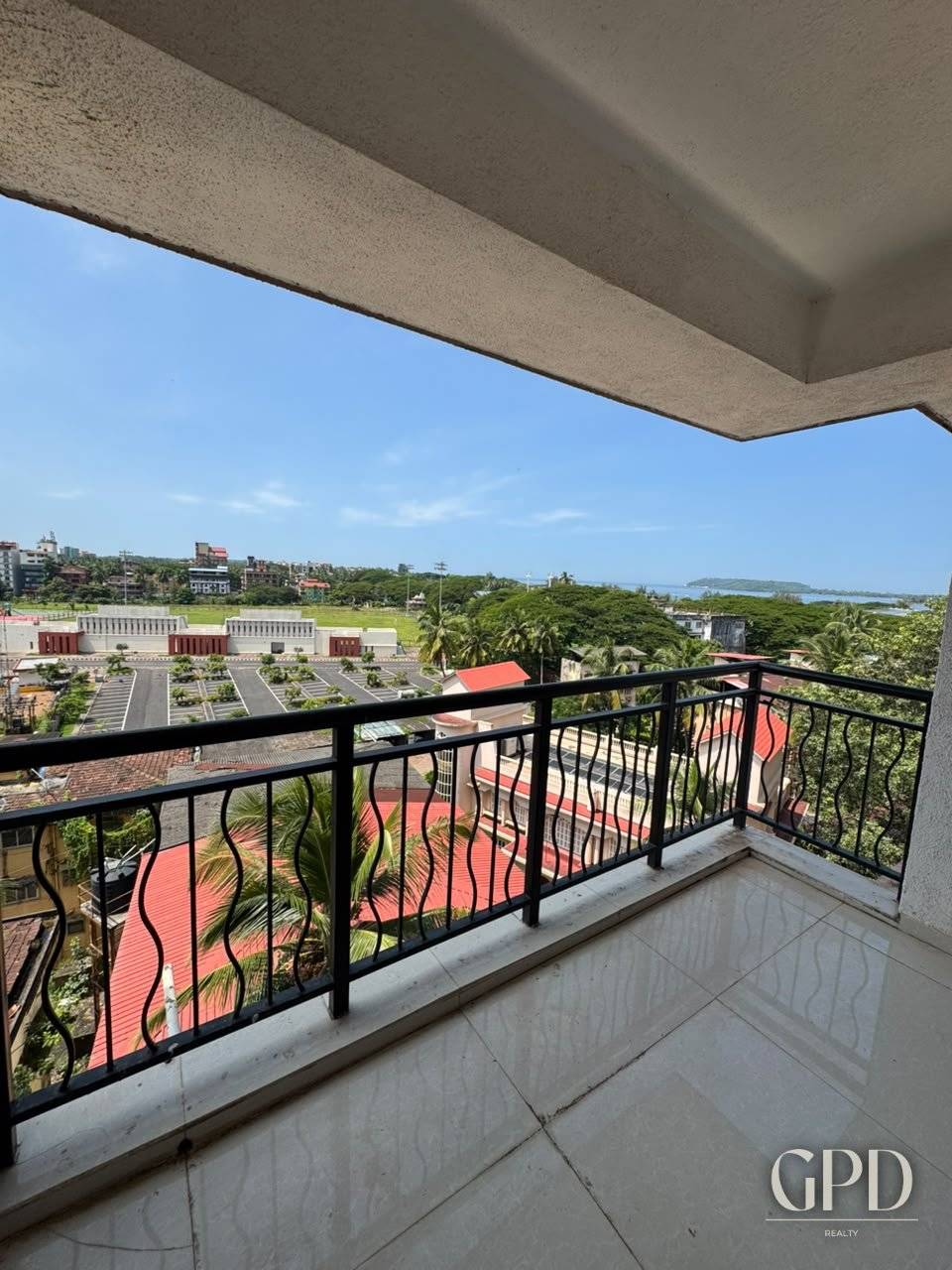 4 BHK River View Apartment in Panjim  photo 9